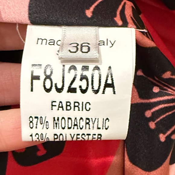 Ainea Red Faux Fur Cropped Jacket - IT 36 / US XXS - Picture 3 of 5